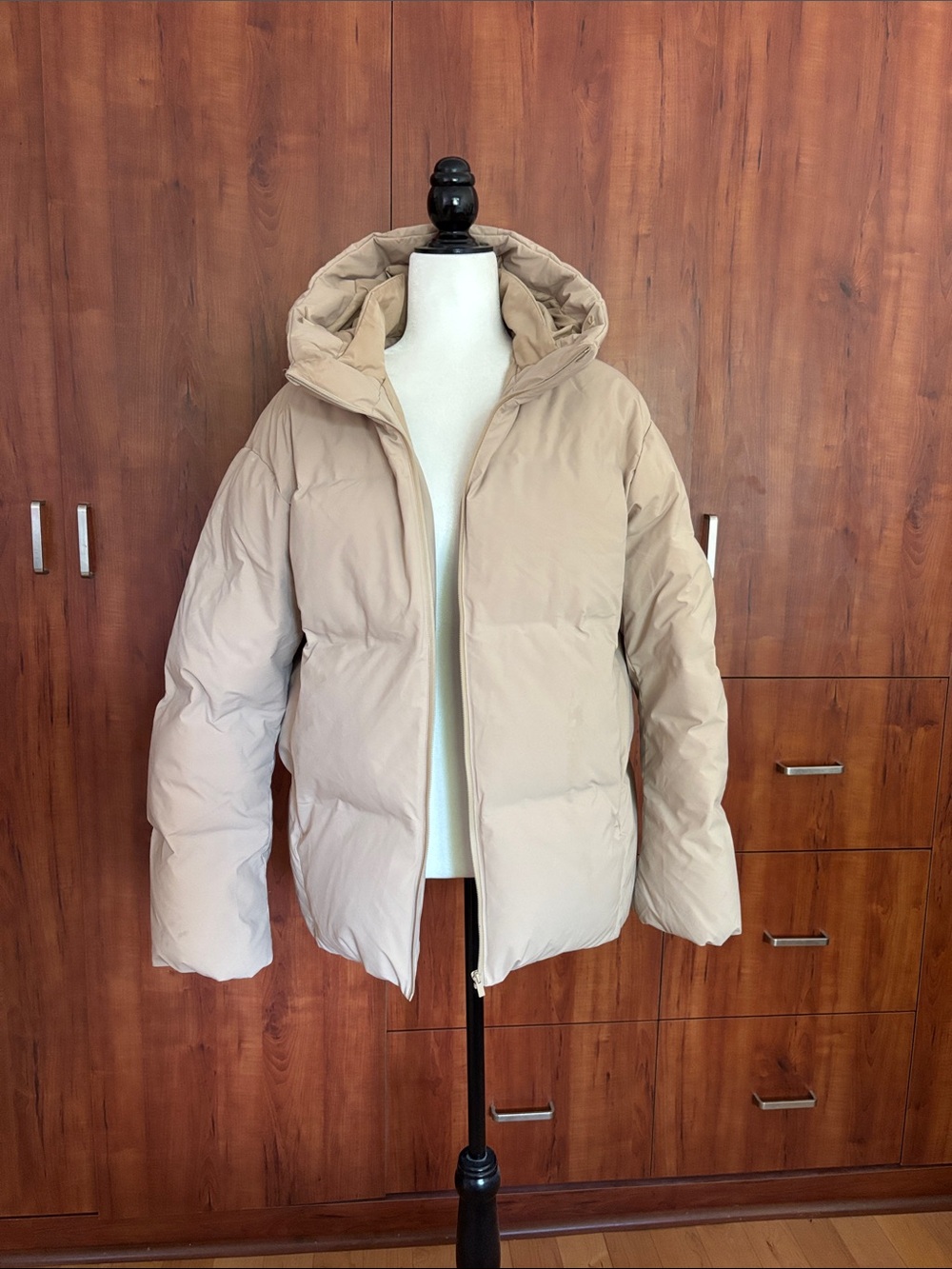 UNIQLO Seamless Down Parka Coat - Picture 6 of 8